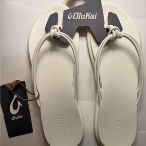 OluKai Women's Classic White Sandals